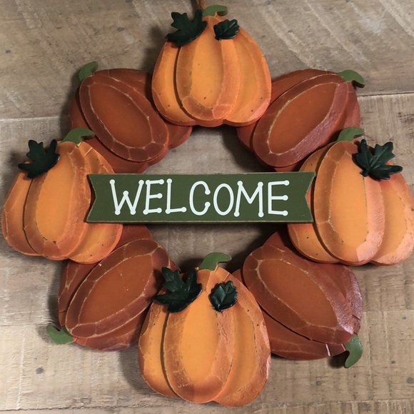 🍃 🎃 Wooden Pumpkin Wreath WELCOME Sign Like New Halloween & Thanksgiving 🎃🍃 - Picture 6 of 7